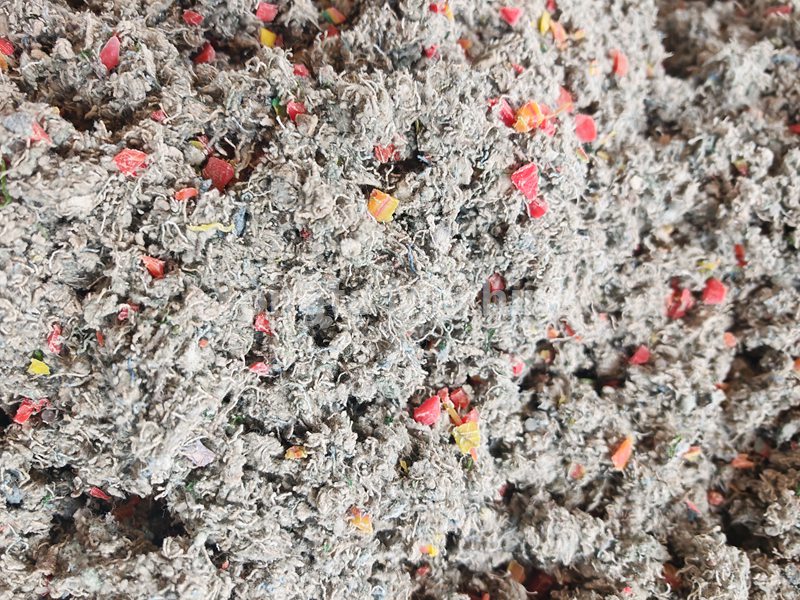 Yongte запускае інавацыйную машыну для насцілу WPC, якая ператварае адходы адзення ў экалагічна чыстыя будаўнічыя матэрыялы