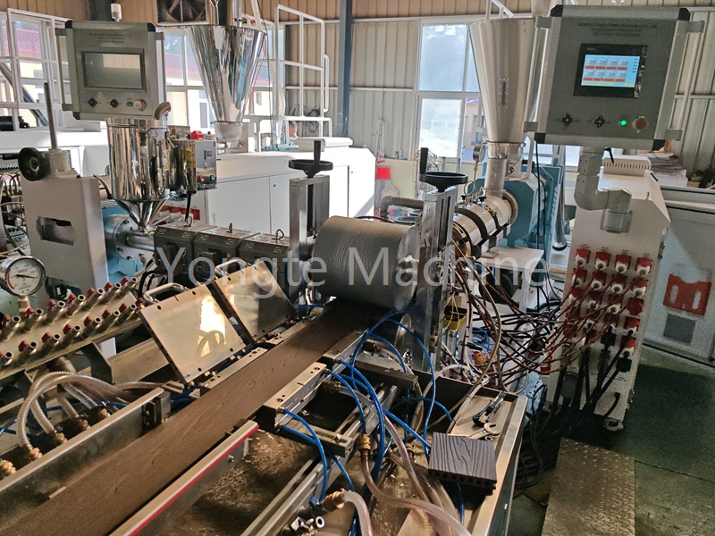 Што рабіць, калі экструдар дрэва-пластык раптам зашумеў падчас працы?