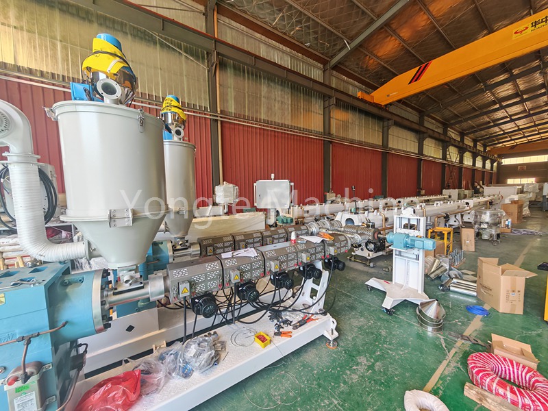 75-160 мм сумеснае ўздзеянне трох слаёў вытворчай машыны PPR Pipe Machine